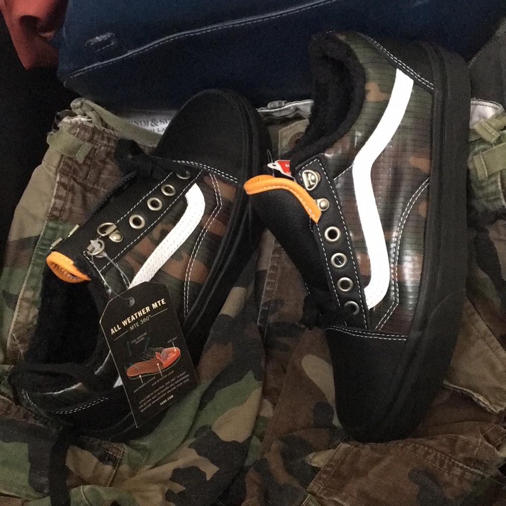 🌦️☔🌨️Vans Old Skool All Weather MTE 360° Black Camo Winter-ready Women's 7.5 - Picture 2 of 2